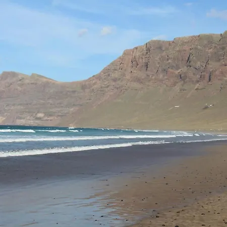 Villa Daidas House - With Hot Whirlpool In Famara
